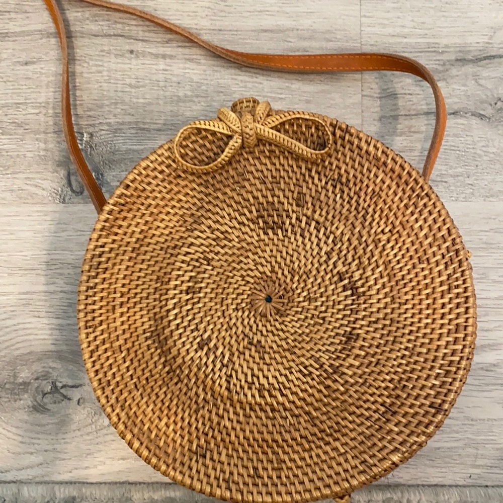 Round boho tan rattan cross body bag